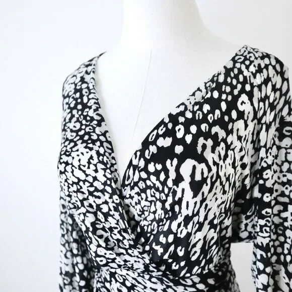 Max Mara IT 42 US 8 Soft Jersey Knit Tie Waist V Neck Dress Black Leopard Print - Picture 2 of 10